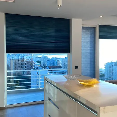 Irinnix * Durrës