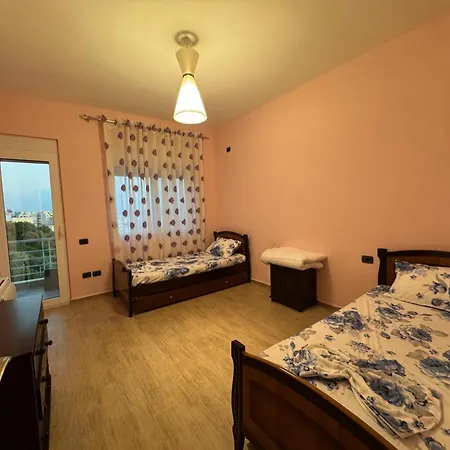 Lägenhet Irinnix Durrës